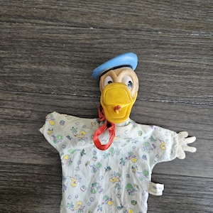 Vintage Walt Disney Donald Duck Hand Puppet
