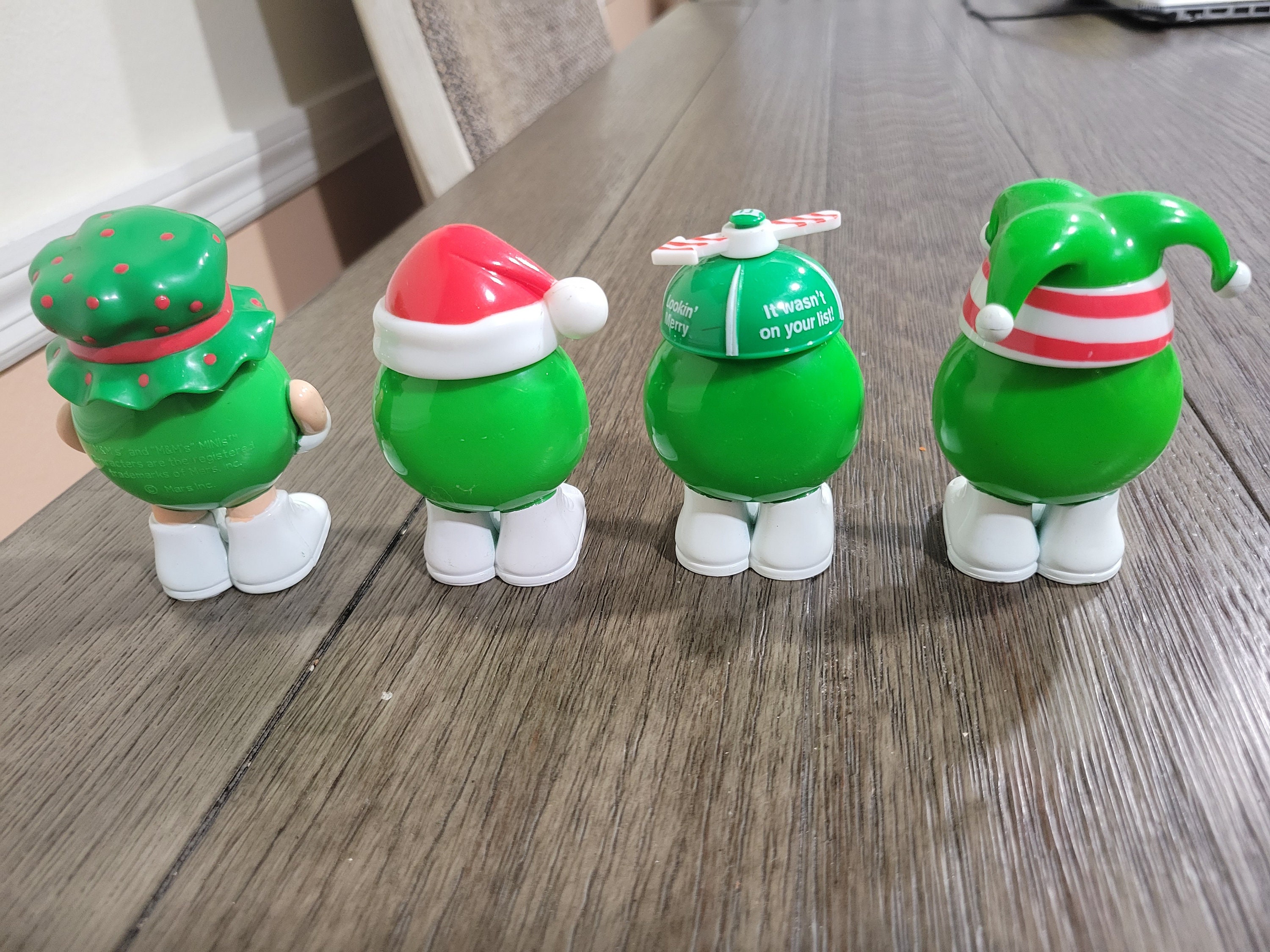 m&m's エムアンドエムズ クリスマス サンタクロース フィギュア 小物入れ m&m's エムアンドエムズ クリスマス サンタクロース フィギュア