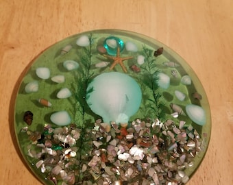 Round Lucite Trivet with Sea Shells inside