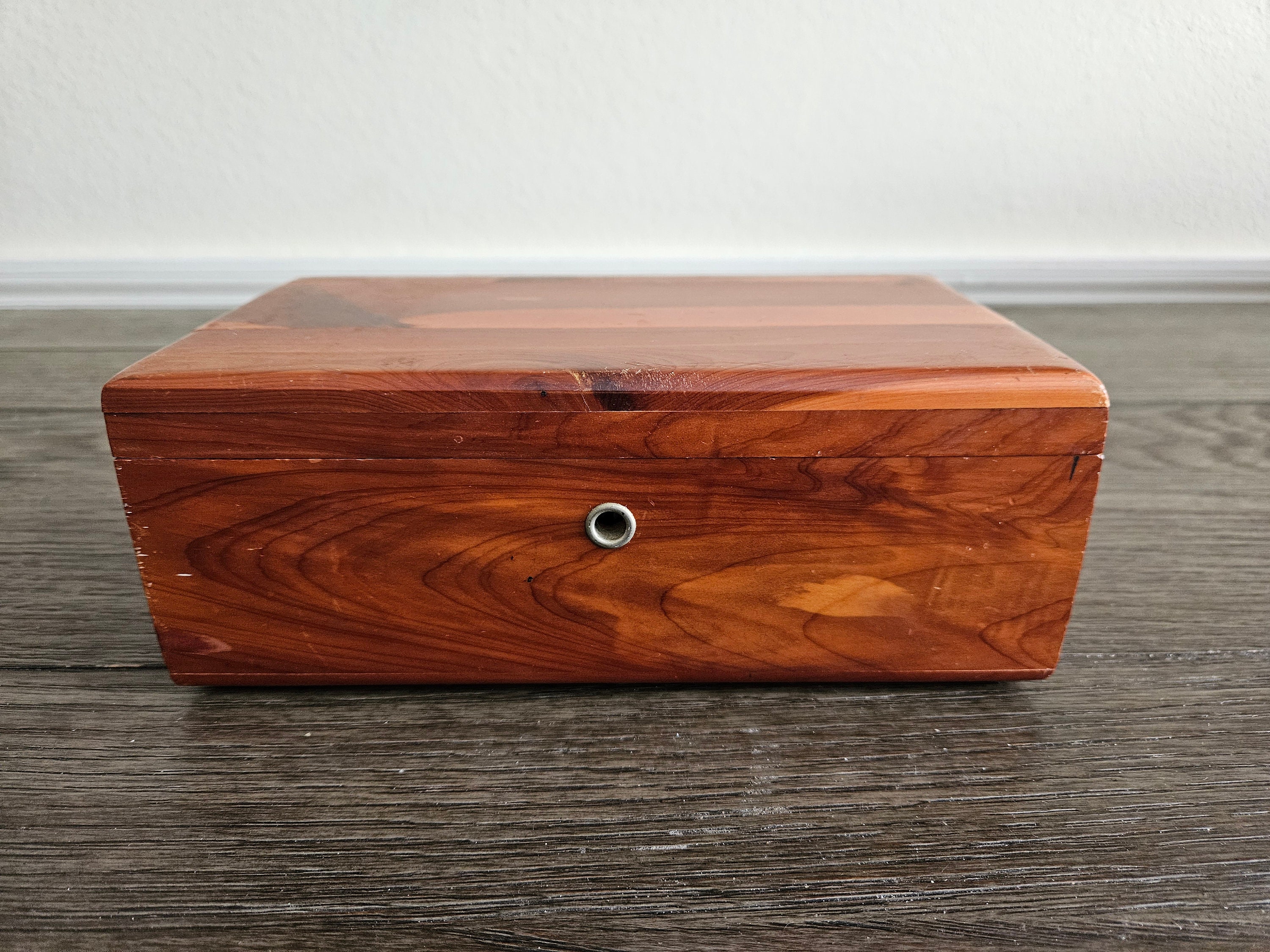 1945 lane cedar chest deals