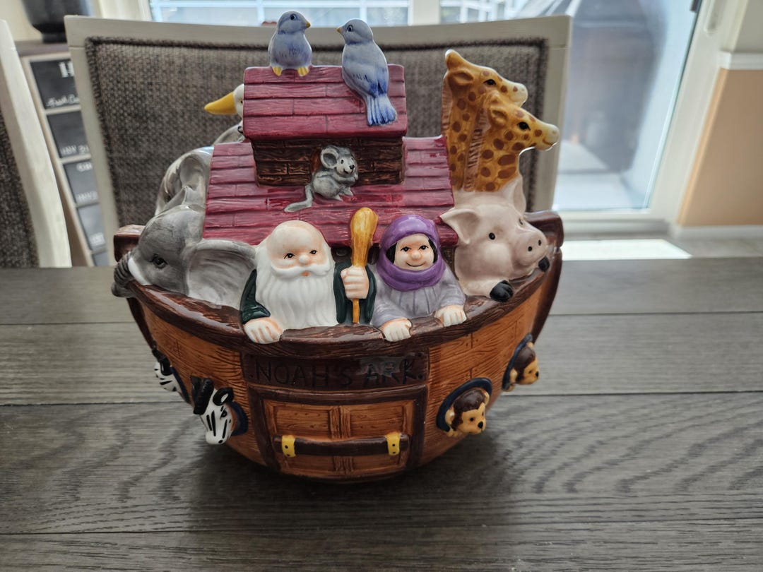 Noahs Ark Cookie Jarnull