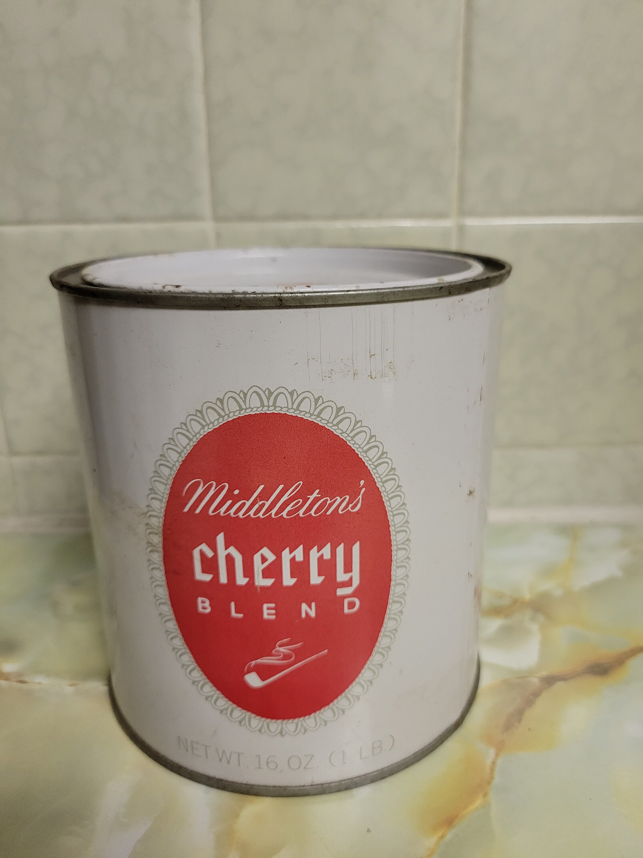 Vintage Middleton's Cherry Blend Tobacco Tin