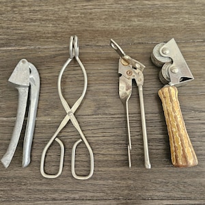 Set of 4 Vintage Kitchen Utensils