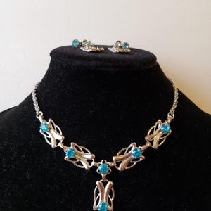 Vintage Sarah Coventry "Capri" 1974 Necklace and Clip on Earrings Set