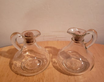 paire vintage de bouteilles d’huile et de vinaigre Anchor Hocking avec bouchons