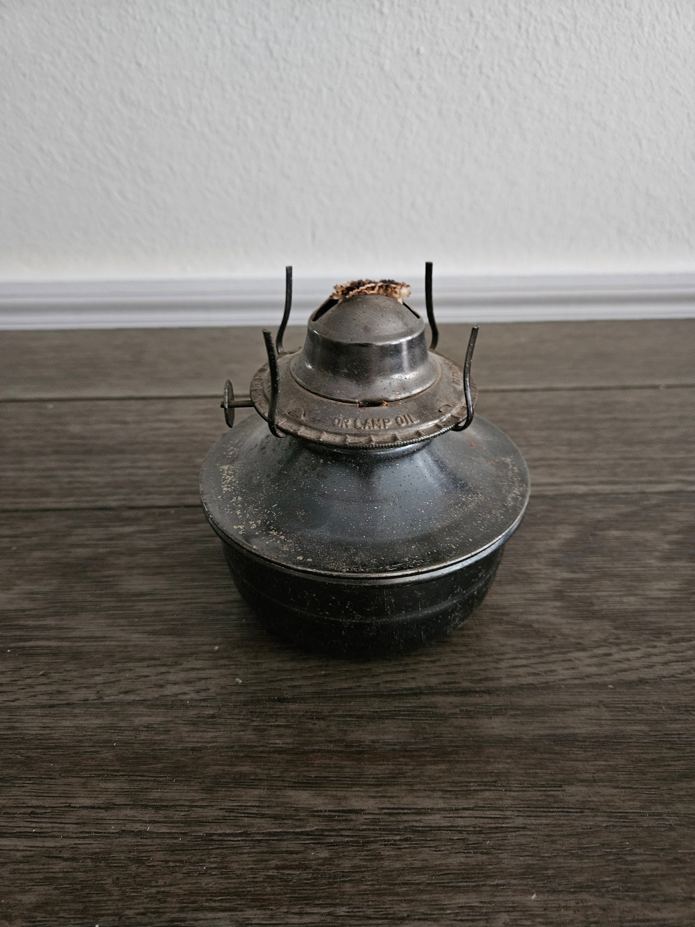 Vintage Oil Lamp - Etsy