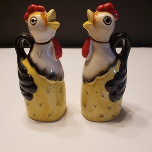 Vintage Ceramic Rooster Oil and Vinegar Set