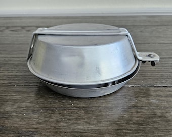 Vintage Mess Kit with cup, pot with lid, bowl and pan