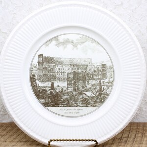 The Arch of Constantine and the Colosseum - Wedgwood Piranesi Collector Plate
