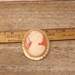 Vintage Victorian Style Gold Tone Cameo Brooch