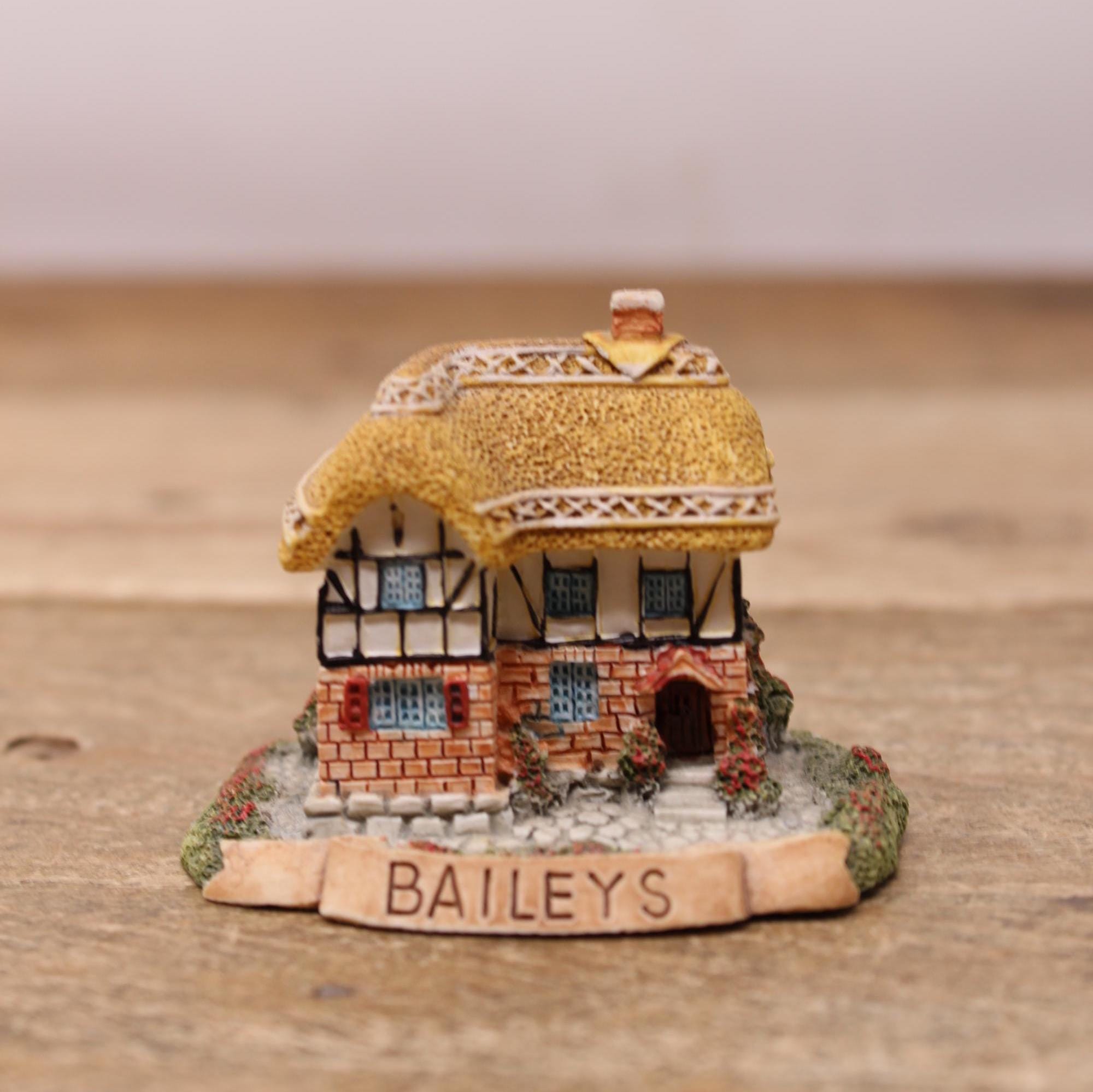 IRISH COTTAGE ミニチュアハウス 置物 IRISH COTTAGE ミニチュアハウス 置物 Miniature Irish Cottages - Etsy