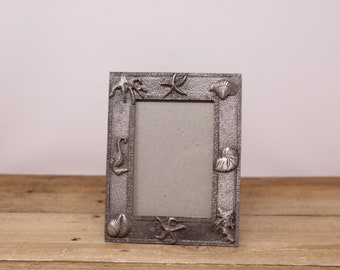 Vintage Shell / Seahorse / Starfish Design Pewter Picture Frame - 3" x 4.5"