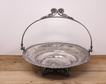 Antique Richfield Plate Co - 811 Quadruple Silver Plate Victorian Bridal Basket with Ornate  Handle