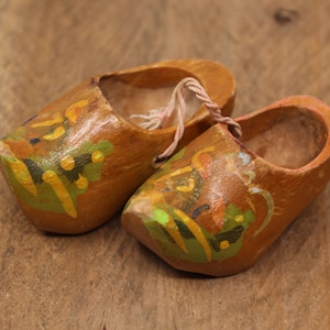 Vintage Carved Painted Miniature Dutch Wooden Shoes - Klompen