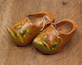 Vintage Carved Painted Miniature Dutch Wooden Shoes - Klompen