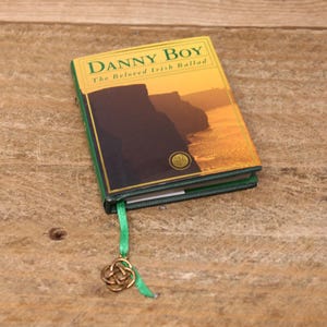 Édition miniature vintage - Danny Boy : The Beloved Irish Ballad with Celtic Charm By Running Press