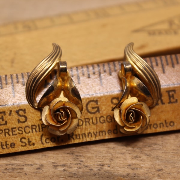 Vintage Bond Boyd Sterling Rose Screw-Back Earrings