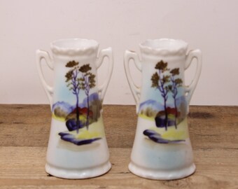 2 White Porcelain Vases with Handles and Painted Landscape - Japan