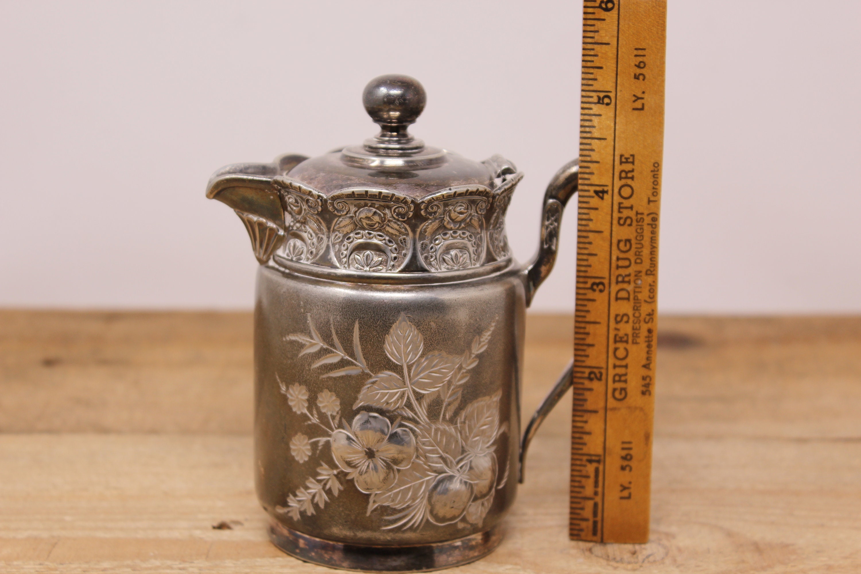 Antique Wilcox - Quadruple Plate - Silver-plate Creamer / Small