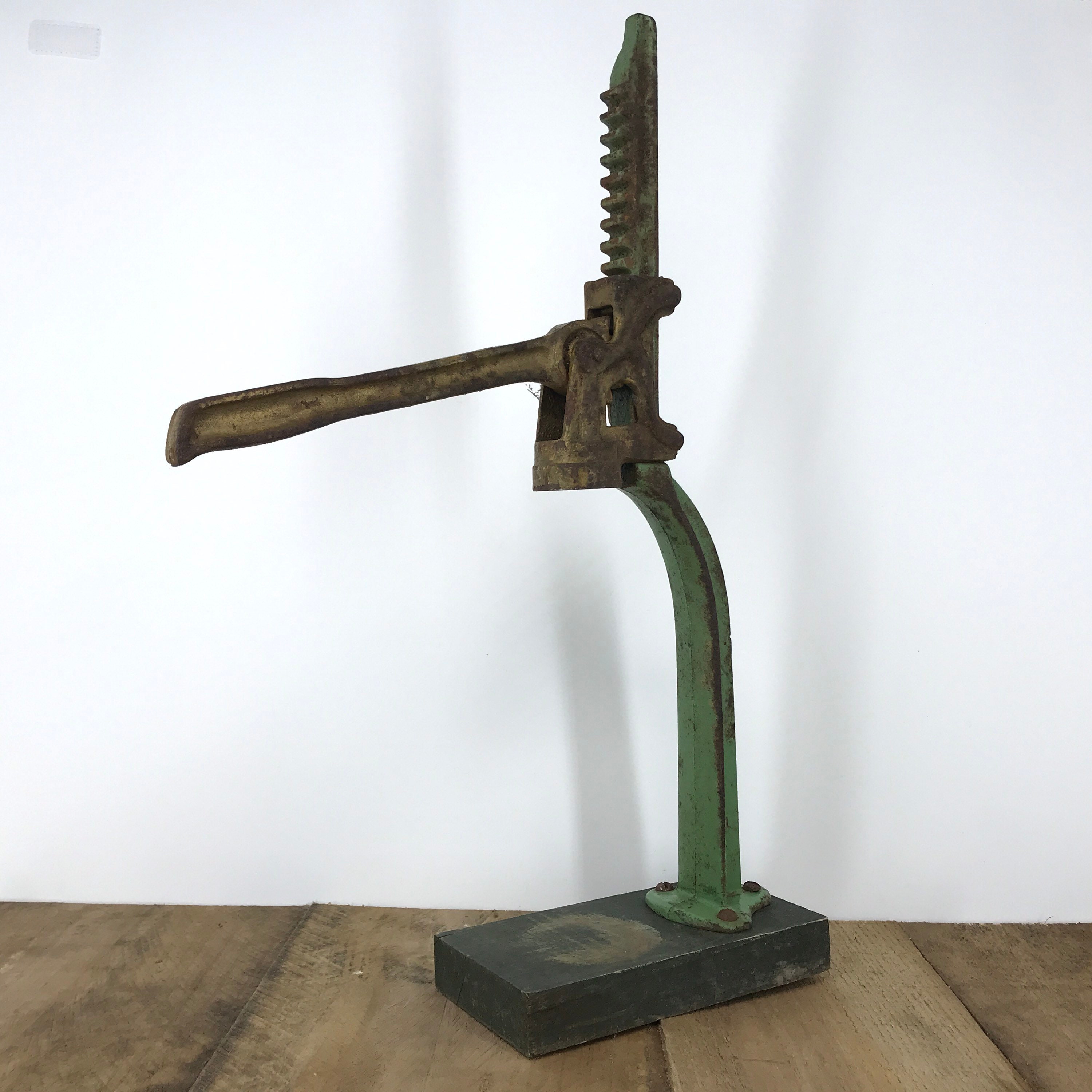 Bottle sales capper uk