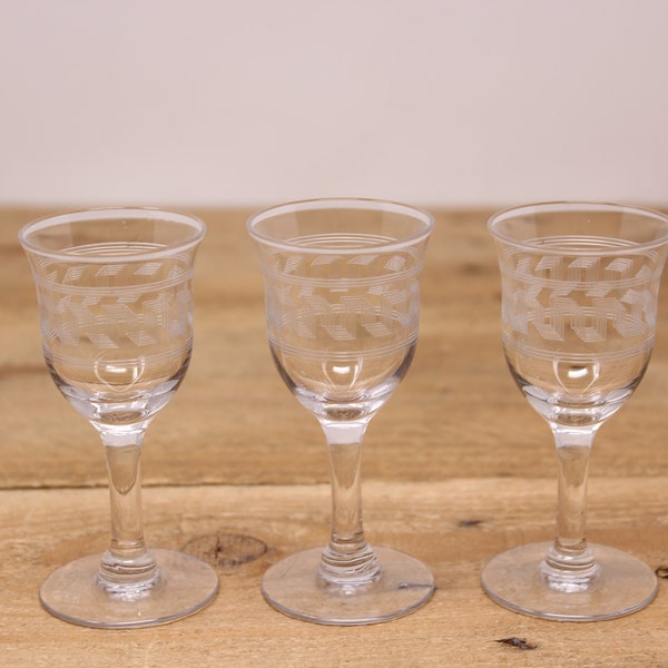 3 Stemmed - Etched Geometric Design Shot Glasses / Liqueur Glasses