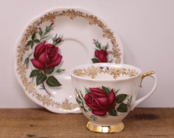 Vintage Royal Albert Cup & Saucer – Red Roses and Gold Filigree Pattern