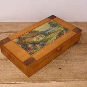 Vintage Wooden Keepsake Box / Glove Box with Cottage Picture