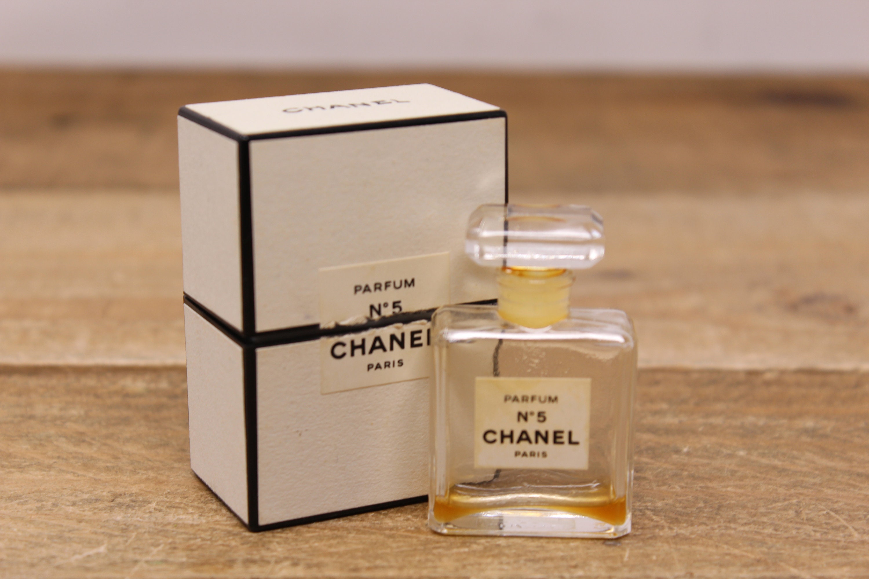 Chanel No 7 - Etsy