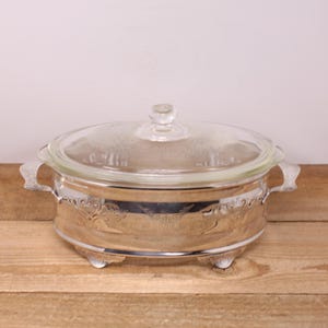 Vintage Essay Plate - Oval Casserole Dish Holder / Casserole Server with Lidded Glasbake Insert