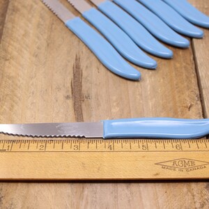 Vintage Accord Sheffield Stainless 7 Serrated Steak Knives Blue Plastic Handles Canada image 5