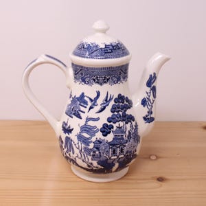 Vintage Willow Blue (Georgian Shape) by Churchill Coffee Pot & Lid - Made in England