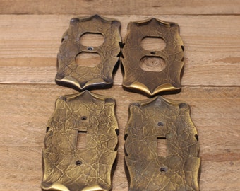 Vintage Amerock Carriage House - 2 Single Switch Plate Covers & 2 Receptacle Outlet Covers - Brass Color