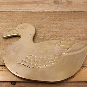 Vintage Brass Trivet - Duck Design imagem 6