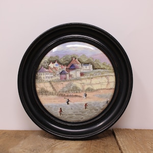 Antique Prattware Pot Lid - Victorian Country / Waterside Village