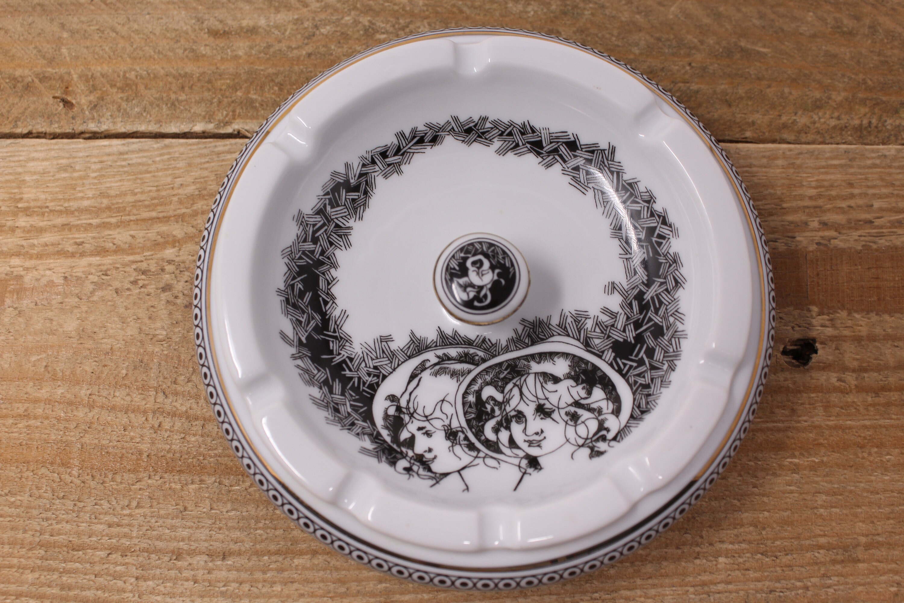Vintage Art Nouveau Porcelain Ashtray Hollóháza Ashtray - Made in