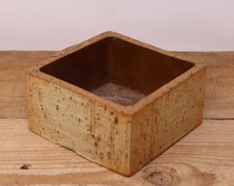Vintage Square Indoor Stoner / Ceramic Planter - Beige
