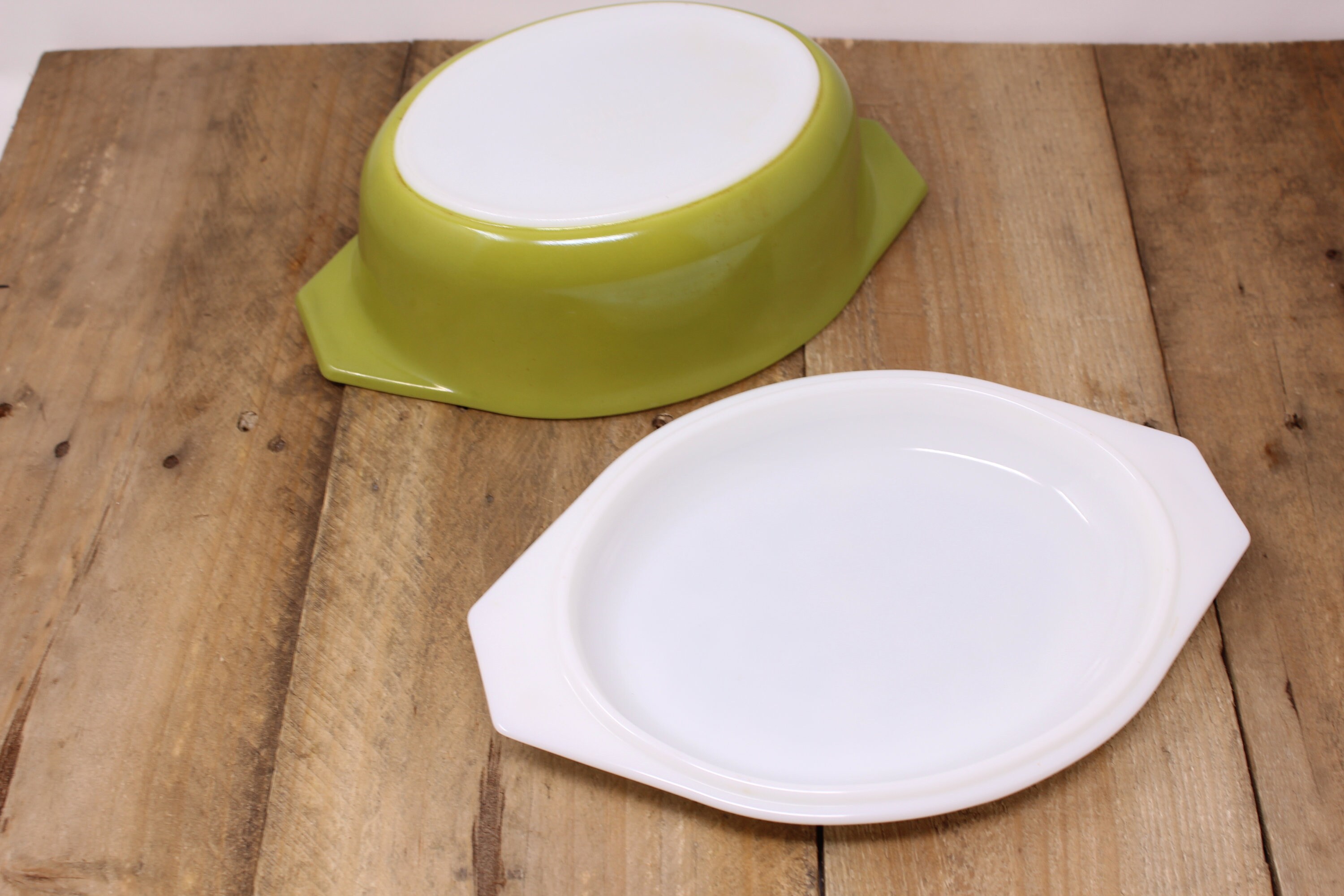 Vintage Pyrex Avocado/olive Green Covered Cassorole Dish - 6 Cups - Etsy