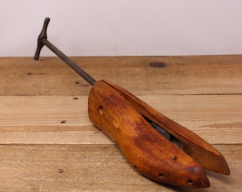 Antique "Standard" Wood Shoe Stretcher / Expander - Men's Size 00 (10 1/2 - 12) - Shoe Store Memorabilia