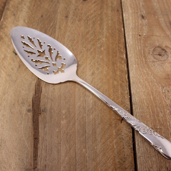 Vintage Bridal Wreath - 1950  – Pie/Cake Server by Tudor Plate – Oneida Community