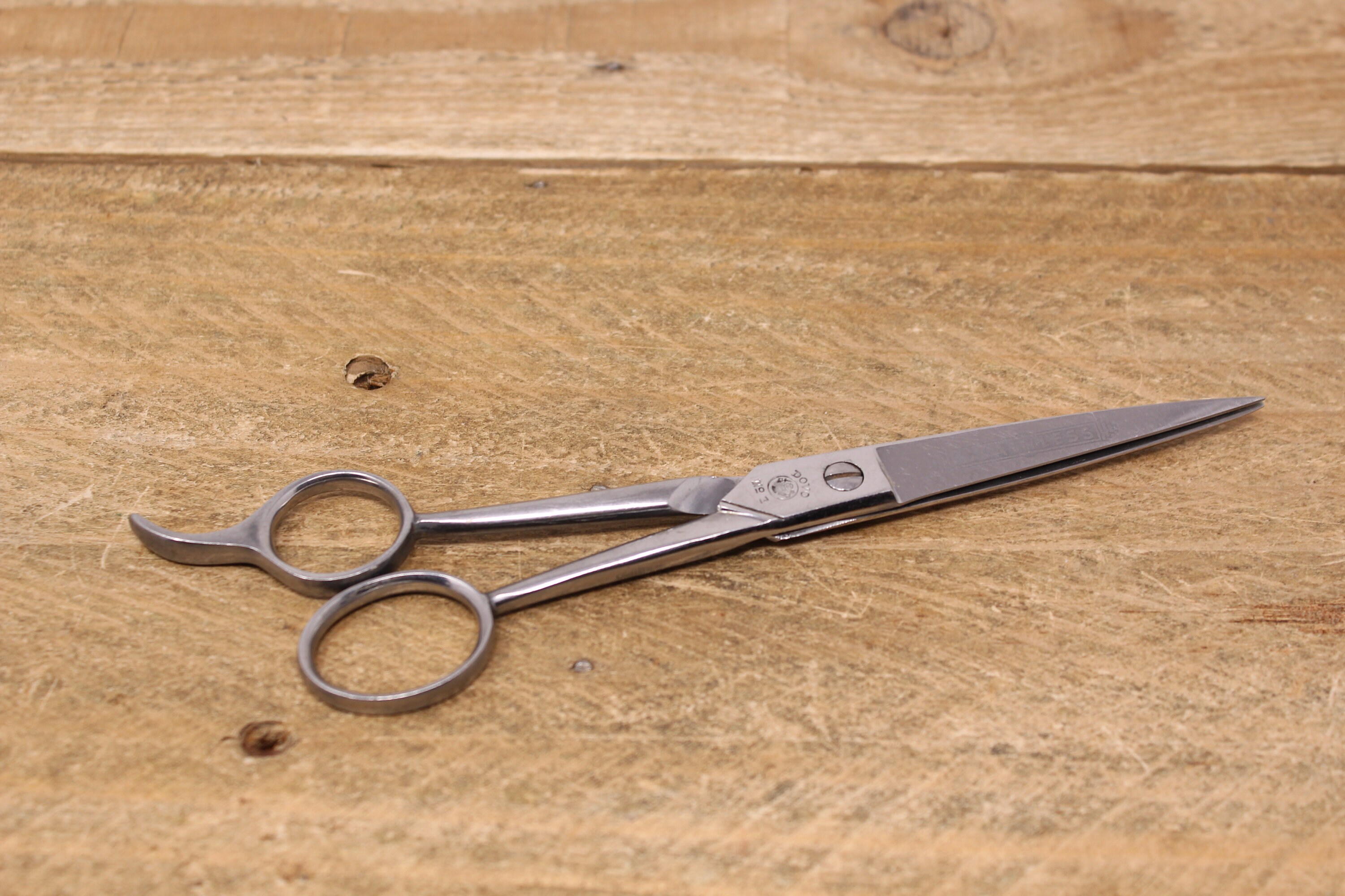 Niegeloh Solingen INOX Stainless Steel Barber Shears