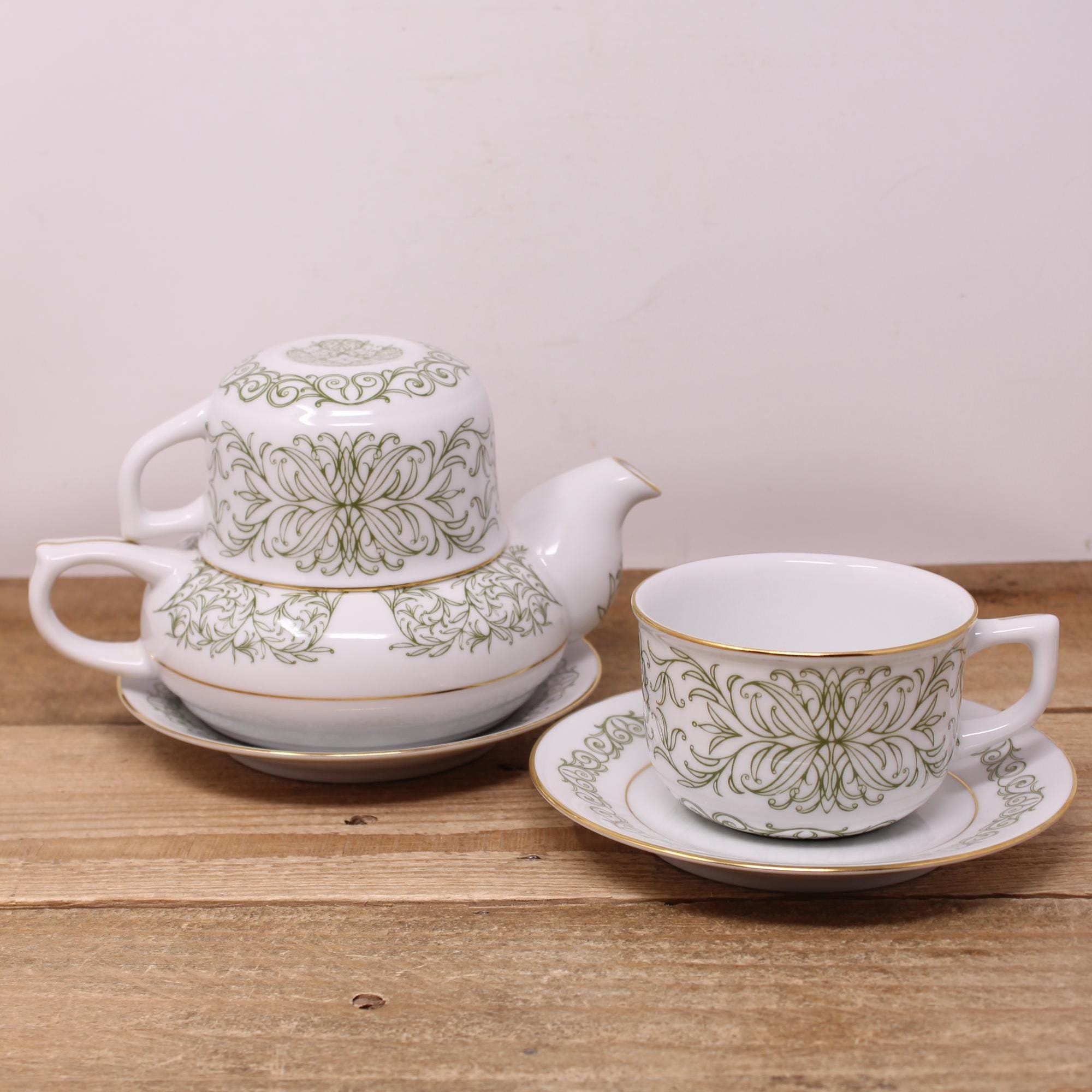 Vintage Mlesna White & Green Porcelain Tea for 2 Set - Sri Lanka