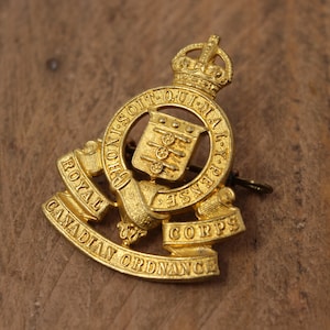 Royal Canadian Ordnance Corps - Hat Badge