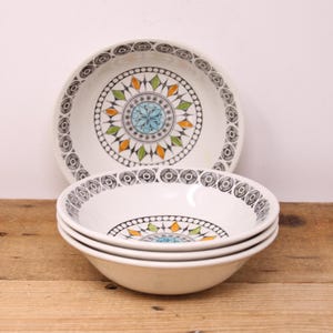 Vintage "Roulette" by Broadhurst  - Cereal Bowls - Set of 4