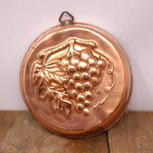Vintage Tayee - Solid Copper - Tin Lined Mold - Grape Design