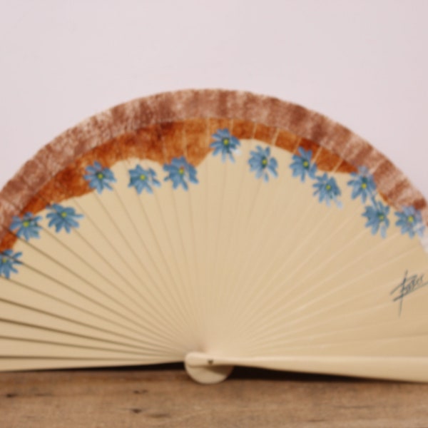 Vintage Roser Signed - Beige Wood Spanish Flamenco Folding Hand Fan with Hand Painted Design