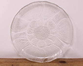 Vintage Arcoroc Fleur Clear Glass 11" Large Dinner Plate with Scalloped Edges