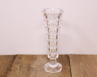 Siliflor - Cristal D'Arques Durand - Clear Cut Glass Footed Crystal Vase with Square Block Pattern