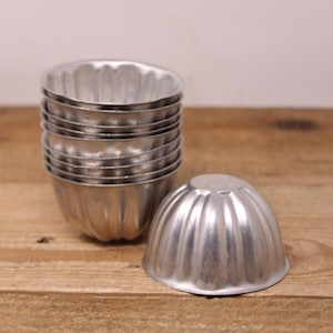 10 Vintage Aluminum Jello / Baking Moulds / Tins