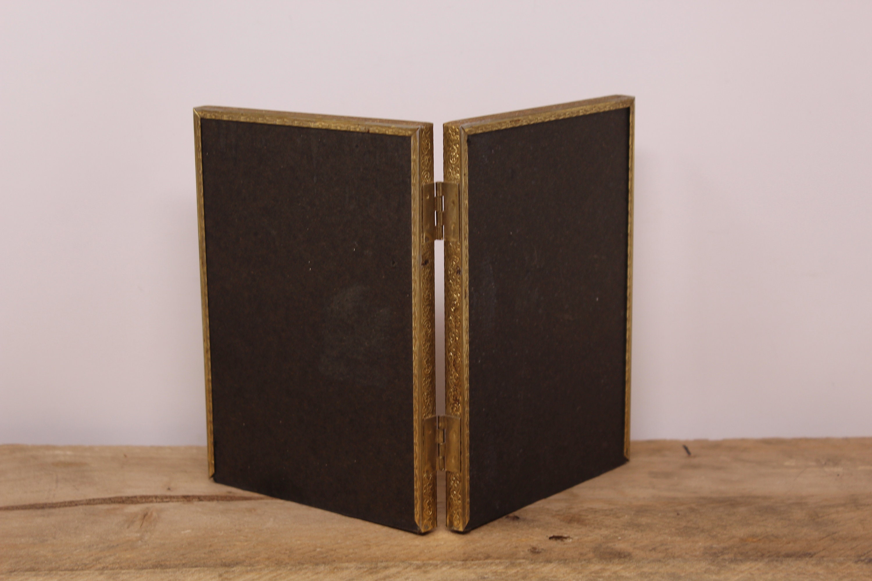 Vintage Gold Tone Hinged Double Picture Frame - 5" X 7" - Etsy