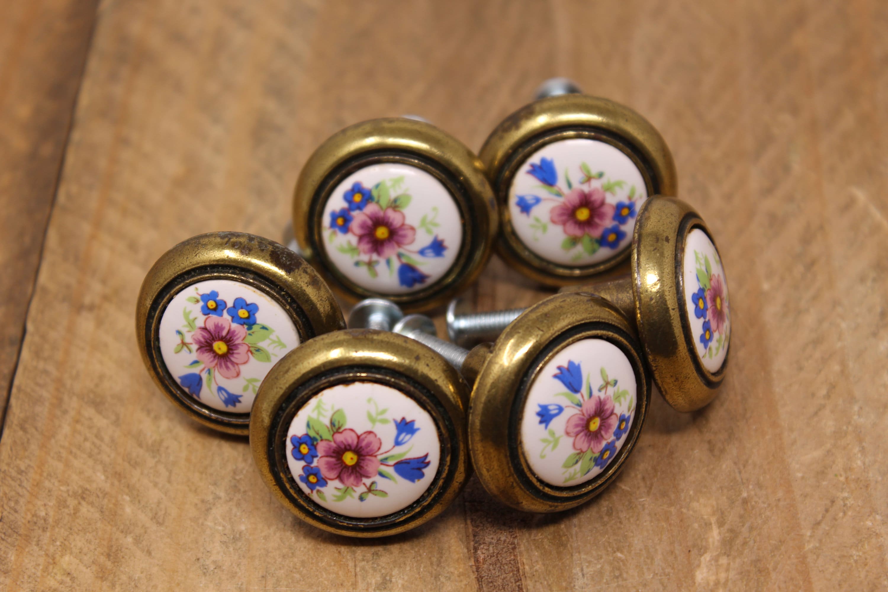 6 Amerock Floral Shabby Chic Ceramic / Metal Door Knobs